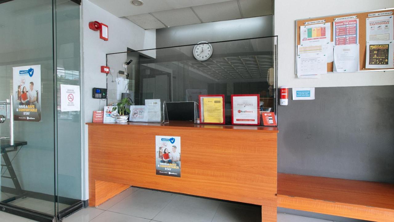 Reddoorz Plus @ Kamuning Quezon City Dış mekan fotoğraf