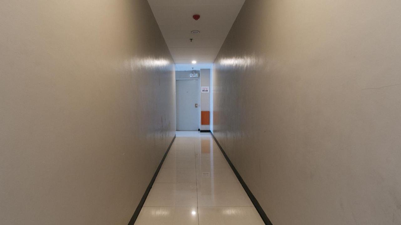 Reddoorz Plus @ Kamuning Quezon City Dış mekan fotoğraf