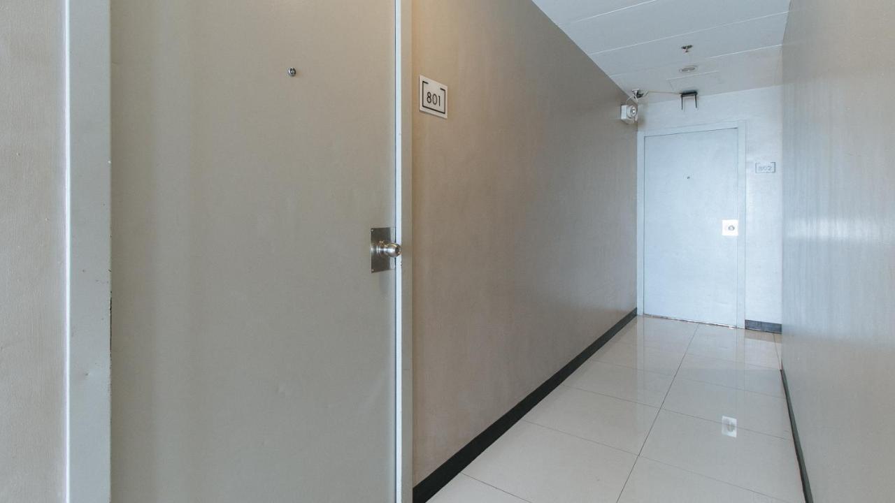 Reddoorz Plus @ Kamuning Quezon City Dış mekan fotoğraf