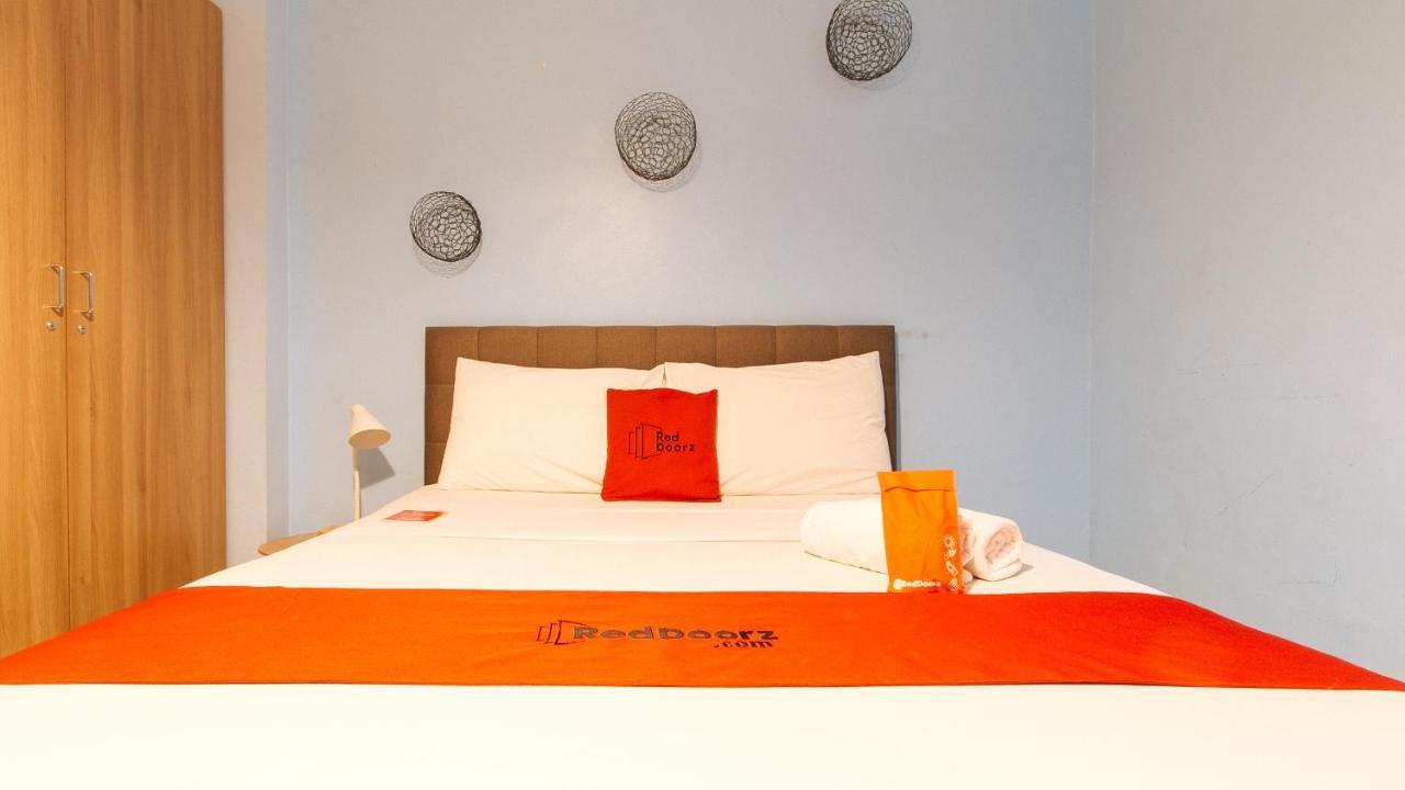 Reddoorz Plus @ Kamuning Quezon City Dış mekan fotoğraf