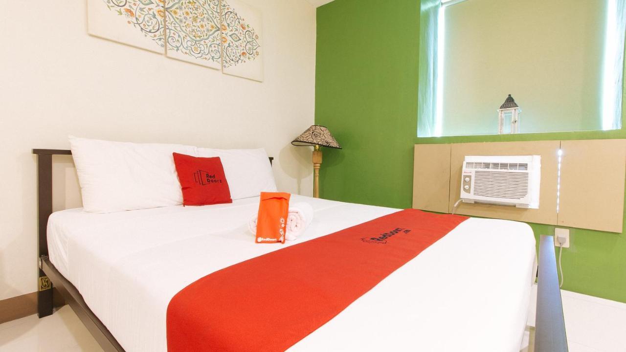 Reddoorz Plus @ Kamuning Quezon City Dış mekan fotoğraf